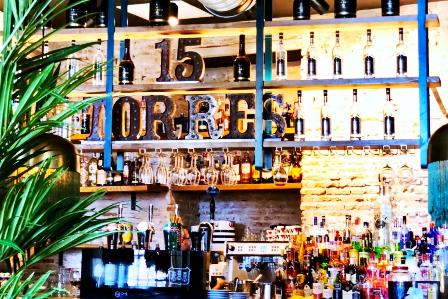 Bongo is one of the casual bars in Cadiz with a Havana vibe.